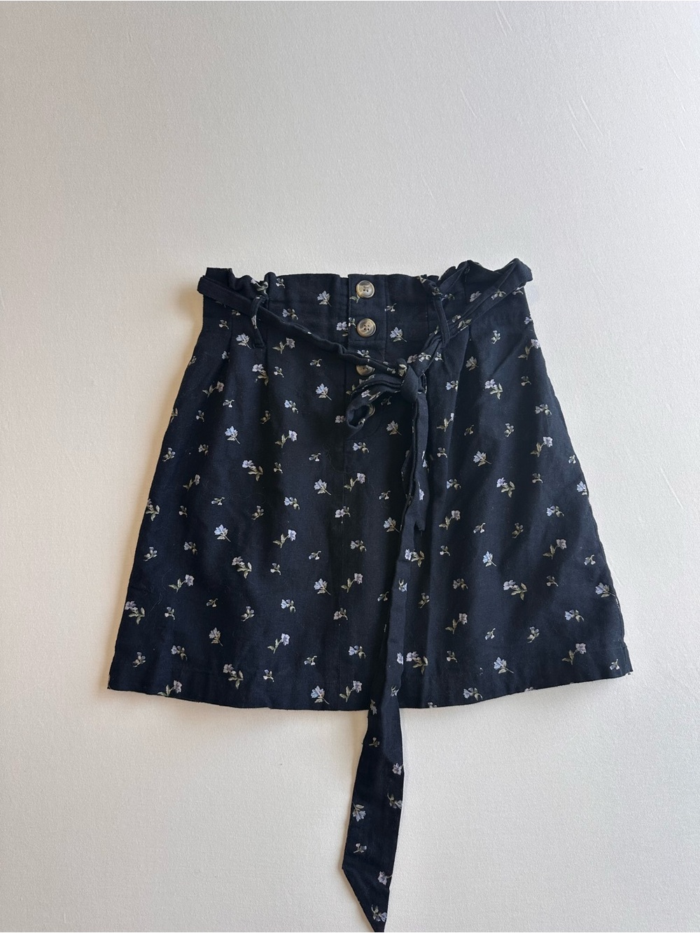 American Eagle Floral Skirt